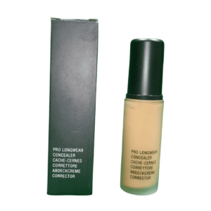 ZARMAR PRO MATTE HIGH DEFINITION LONG WEAR MATTE FOUNDATION SPF 15 PA++ 30 ML.